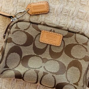 Card And Coin Pouch in Signature Print